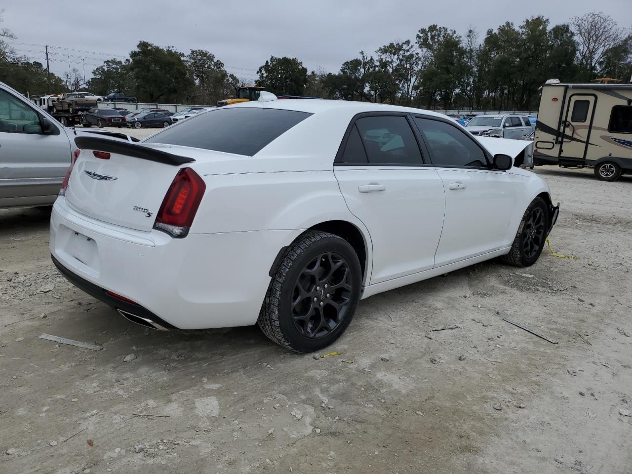 2019 Chrysler 300 - Image 3