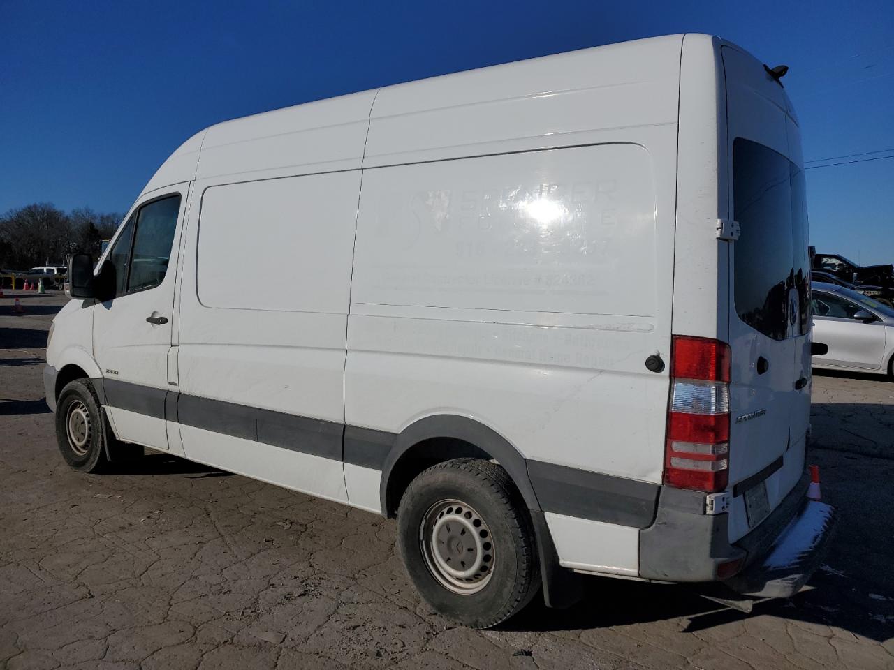 2014 Mercedes-Benz Sprinter - Image 2