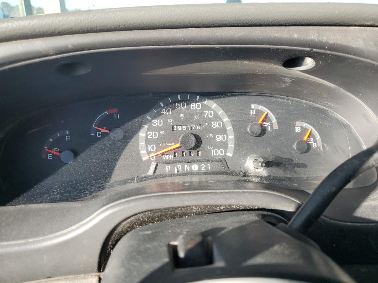 2003 Ford Econoline - Image 9