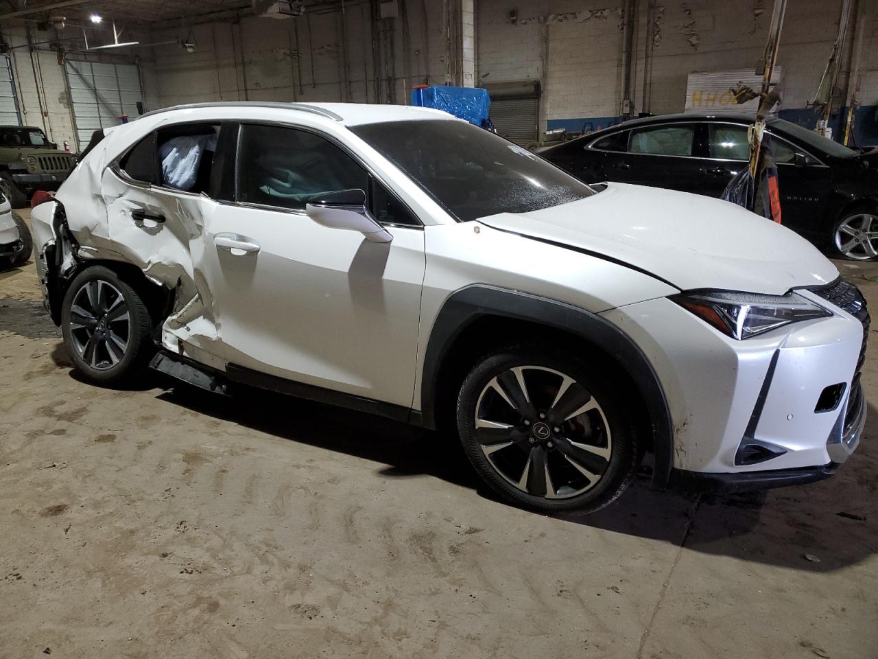 2020 Lexus UX - Image 4