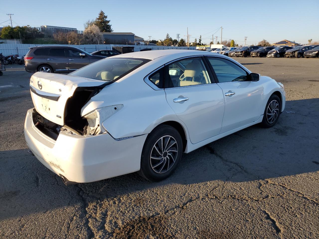 2014 Nissan Altima - Image 3