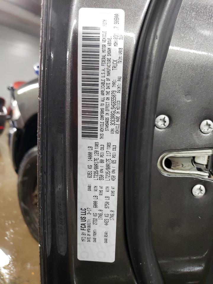 2017 RAM 3500 - Image 12