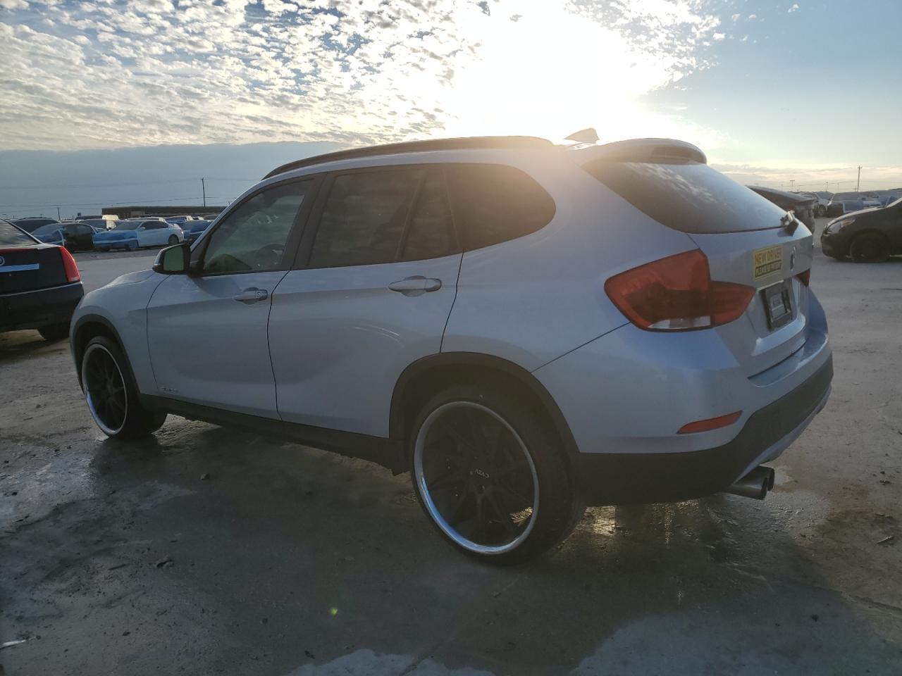2013 BMW X1 - Image 2