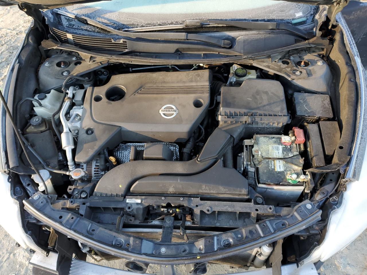2014 Nissan Altima - Image 12