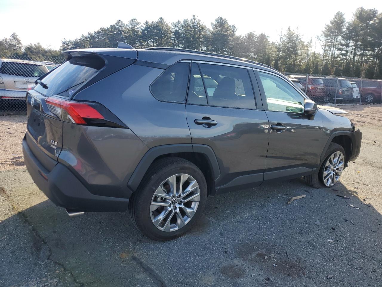 2024 Toyota RAV 4 - Image 3