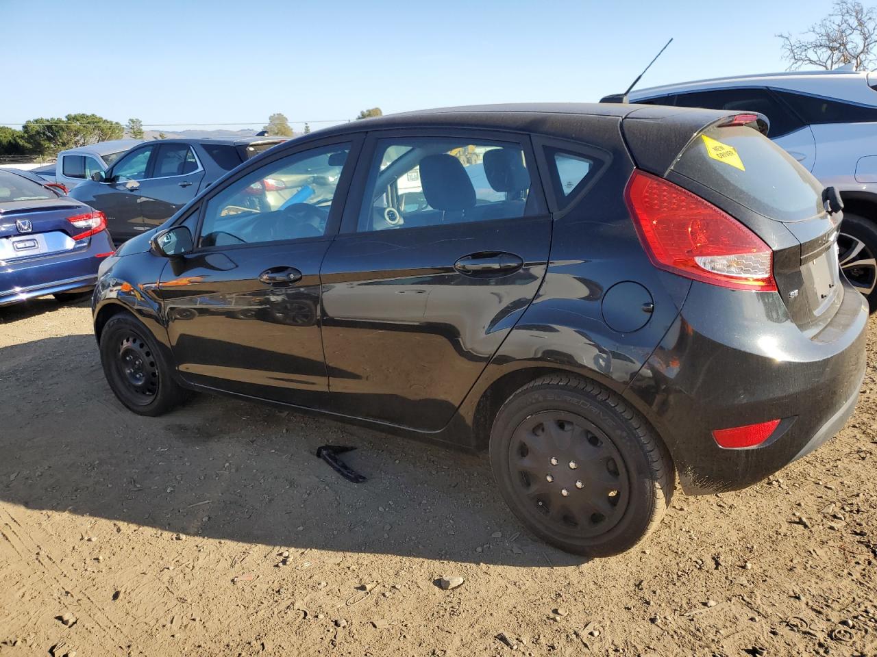 2012 Ford Fiesta - Image 2