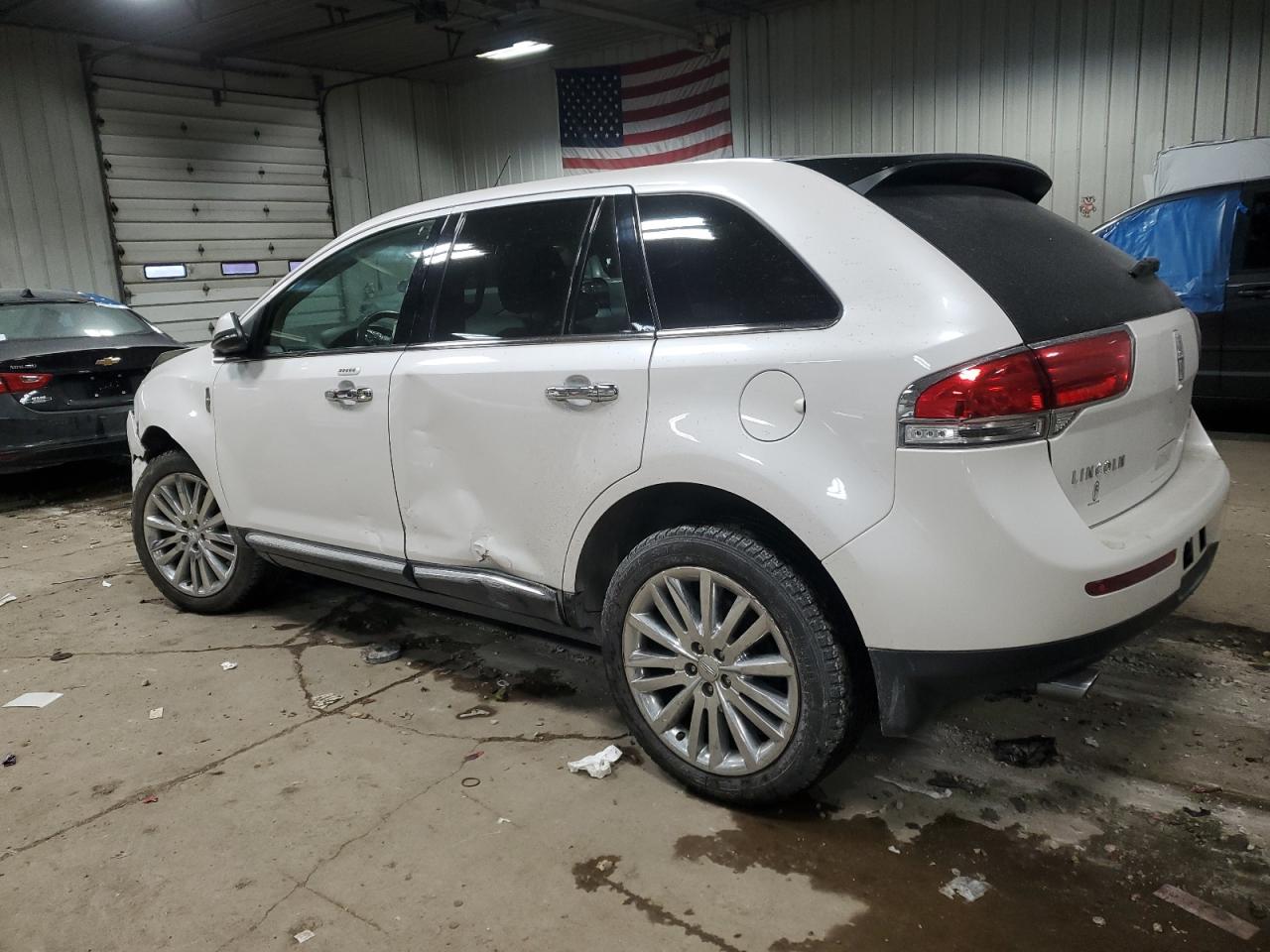 2014 Lincoln MKX - Image 2