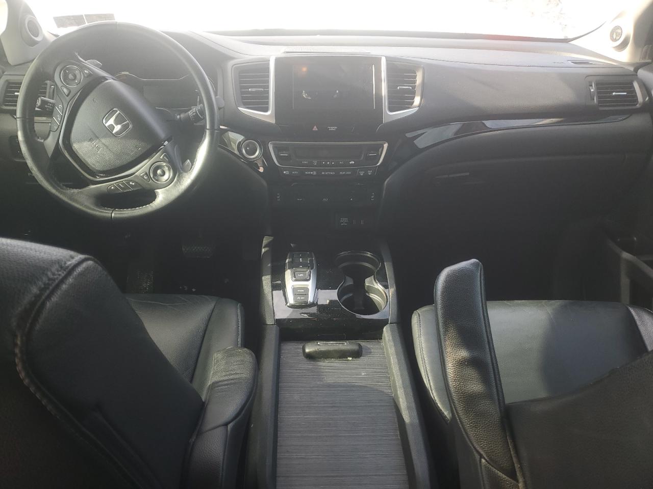 2017 Honda Pilot - Image 8