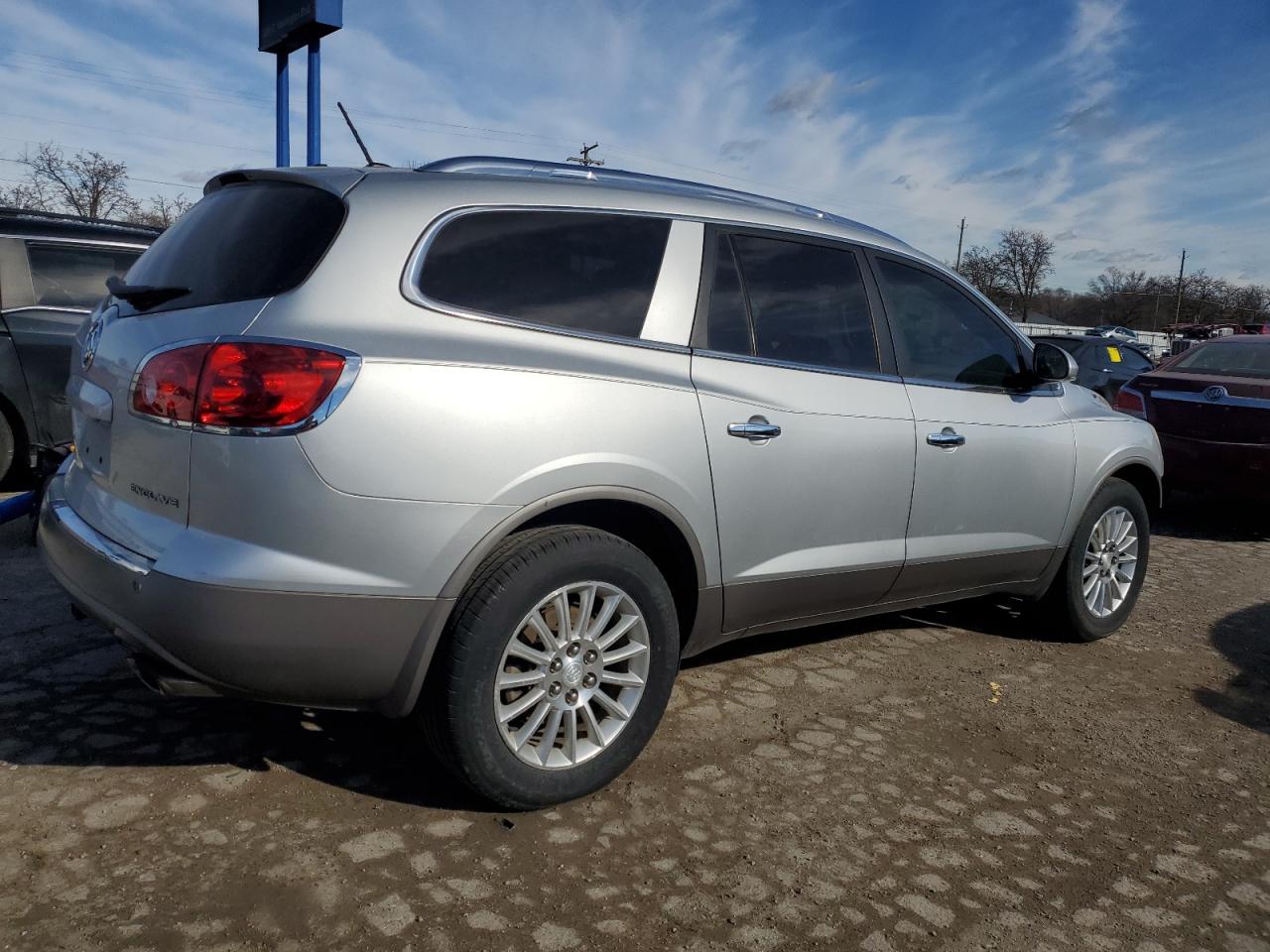 2012 Buick Enclave - Image 3