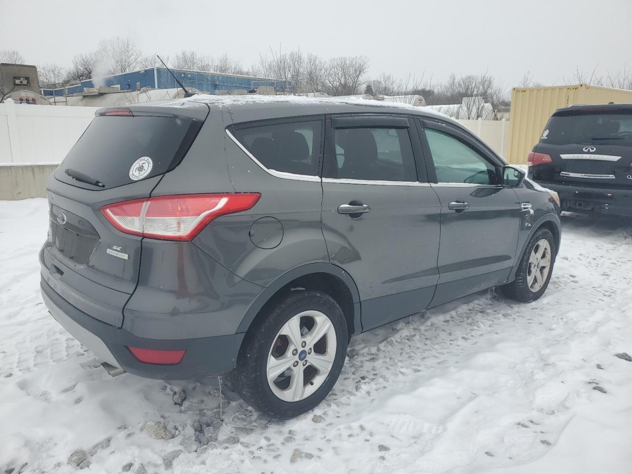 VIN 1FMCU0GX8FUB92138 2015 FORD ESCAPE no.3