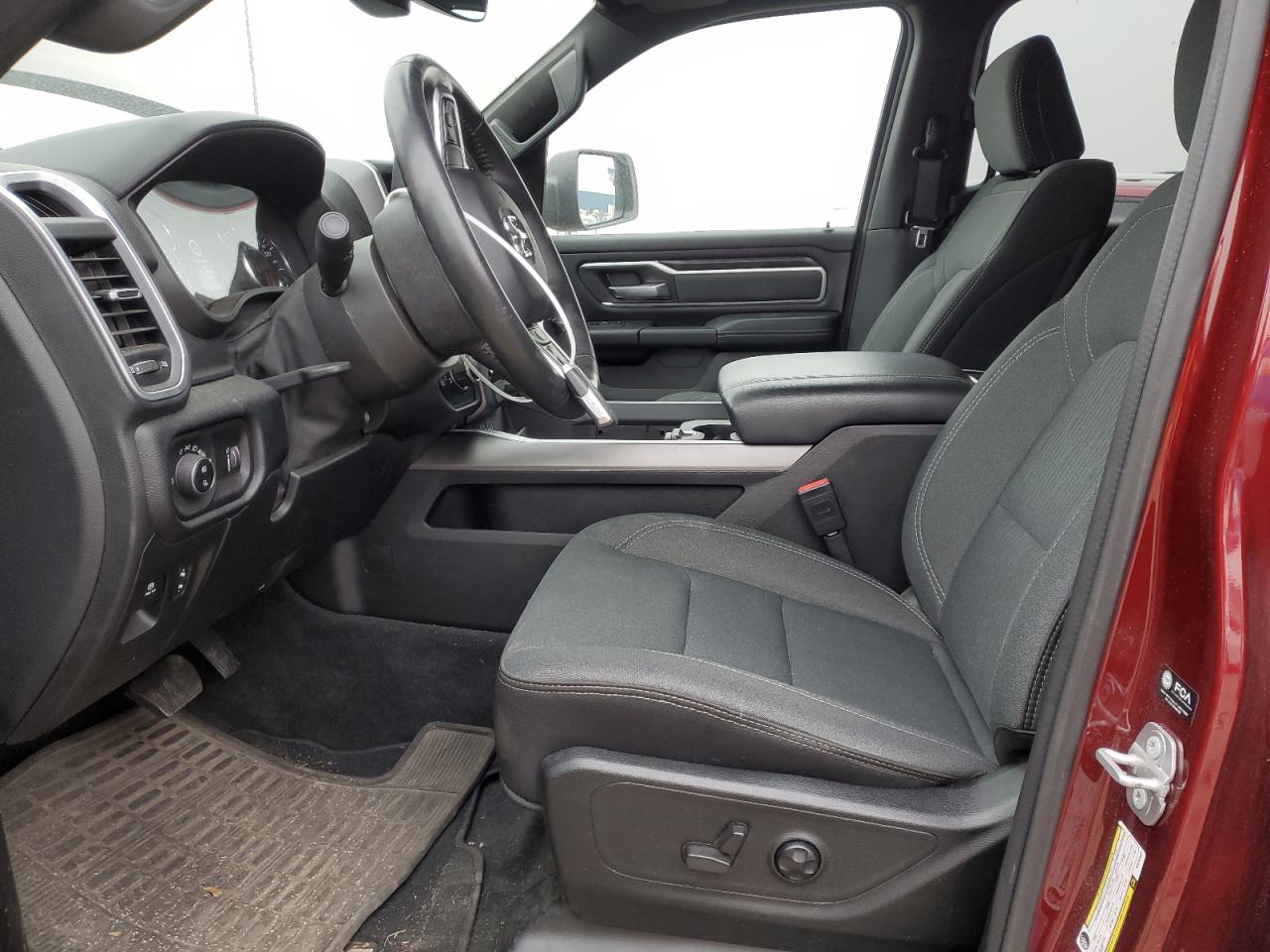 2021 RAM 1500 - Image 7