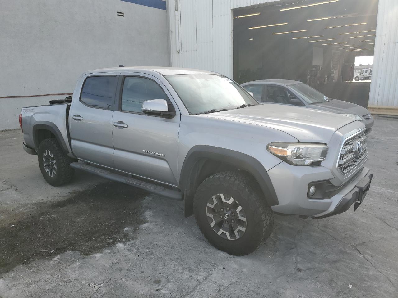 VIN 3TMAZ5CN1GM015273 2016 TOYOTA TACOMA no.4