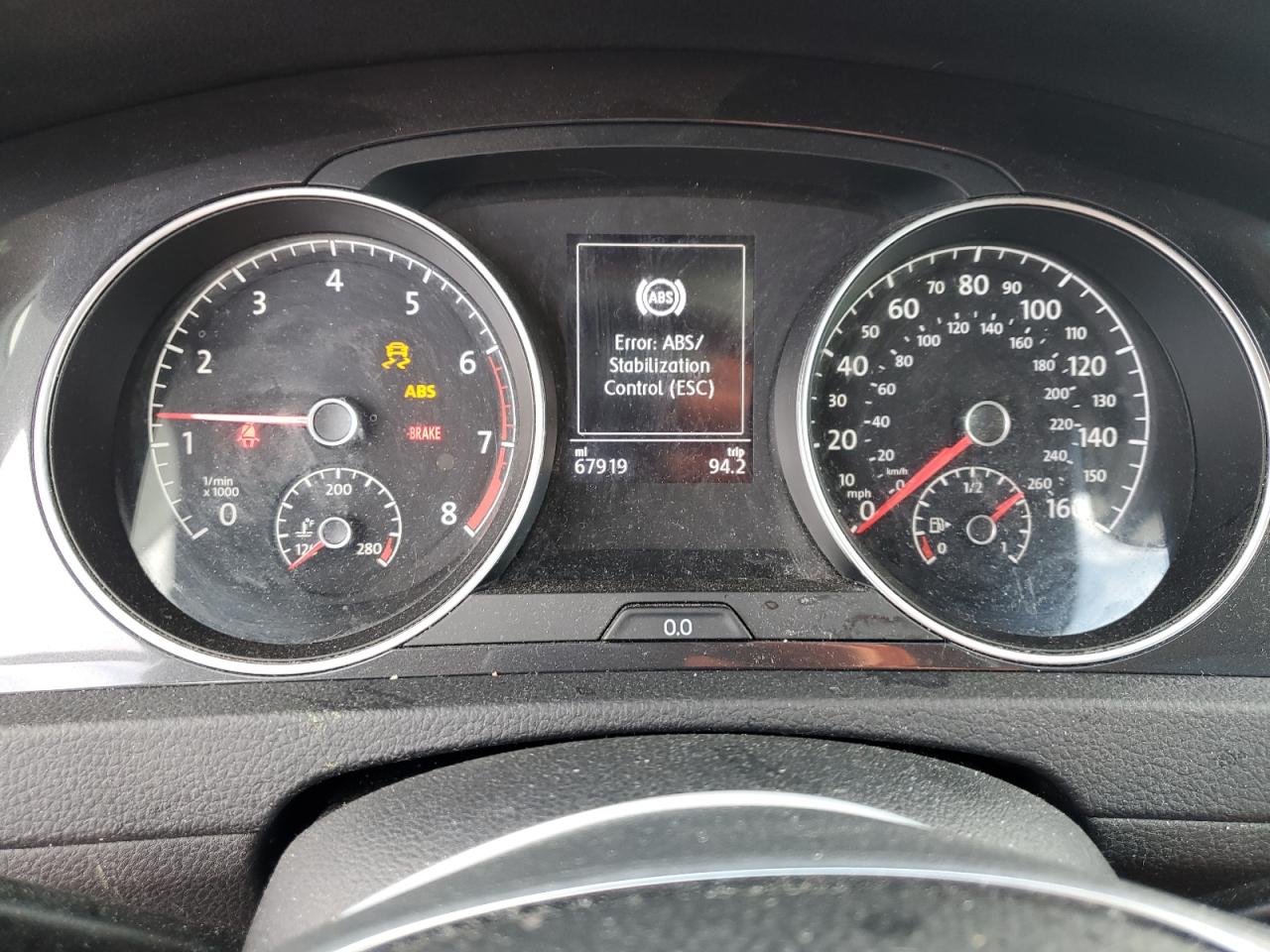 2018 Volkswagen Golf - Image 9