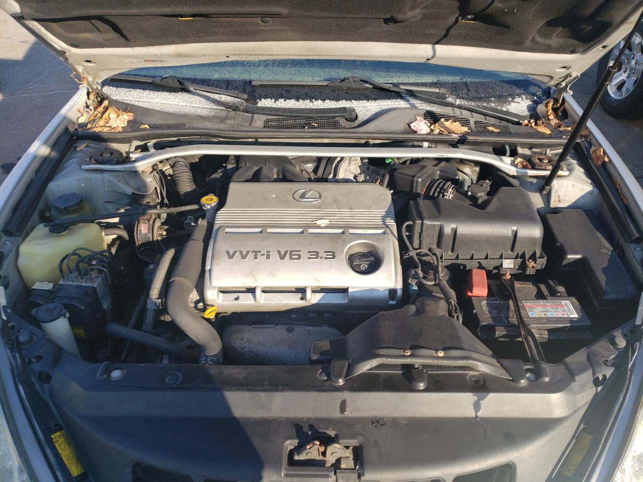 2005 Lexus ES - Image 11