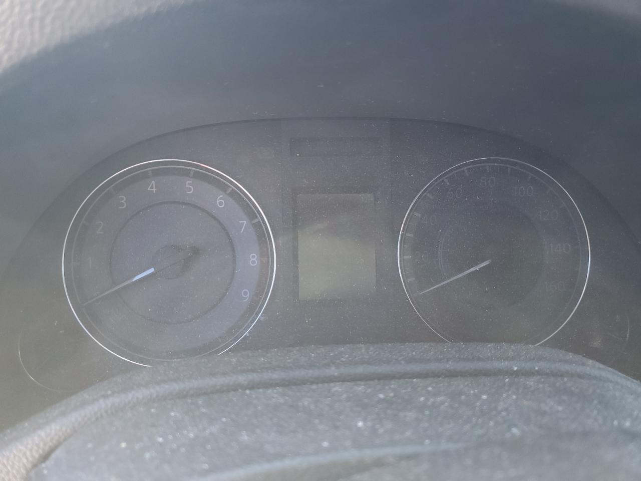 2011 Infiniti G - Image 9