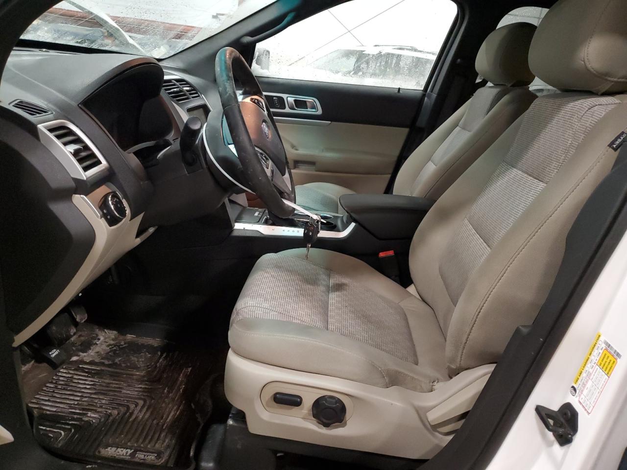 2015 Ford Explorer - Image 7