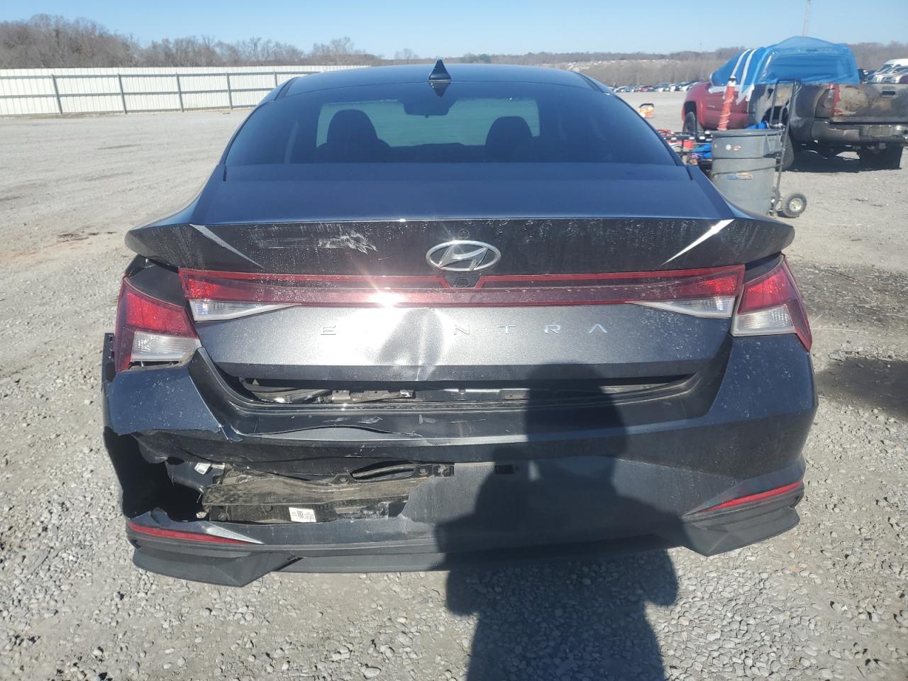 2021 Hyundai Elantra - Image 6