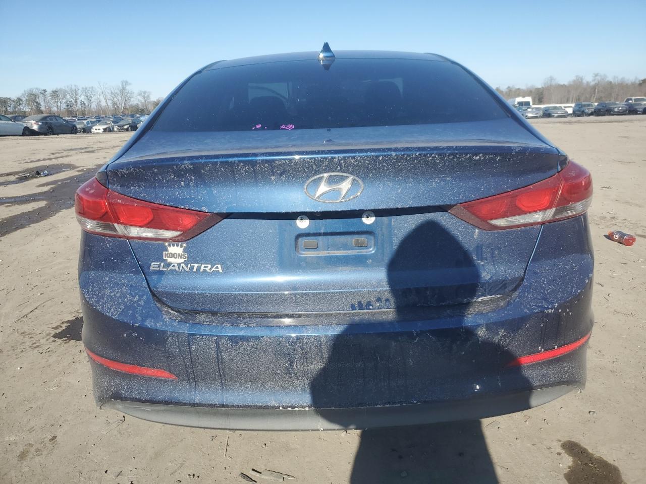 2017 Hyundai Elantra - Image 6