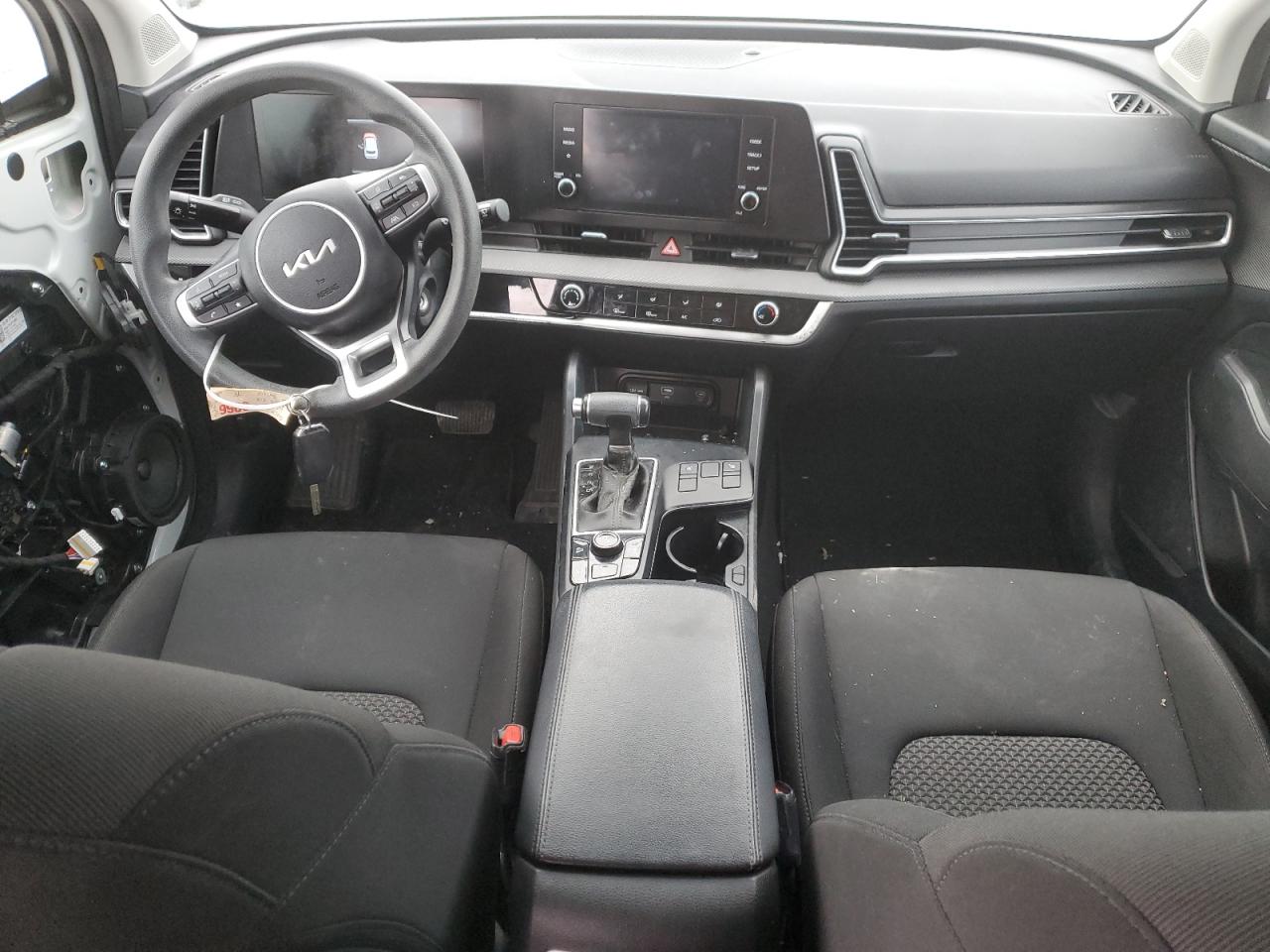 2023 Kia Sportage - Image 8