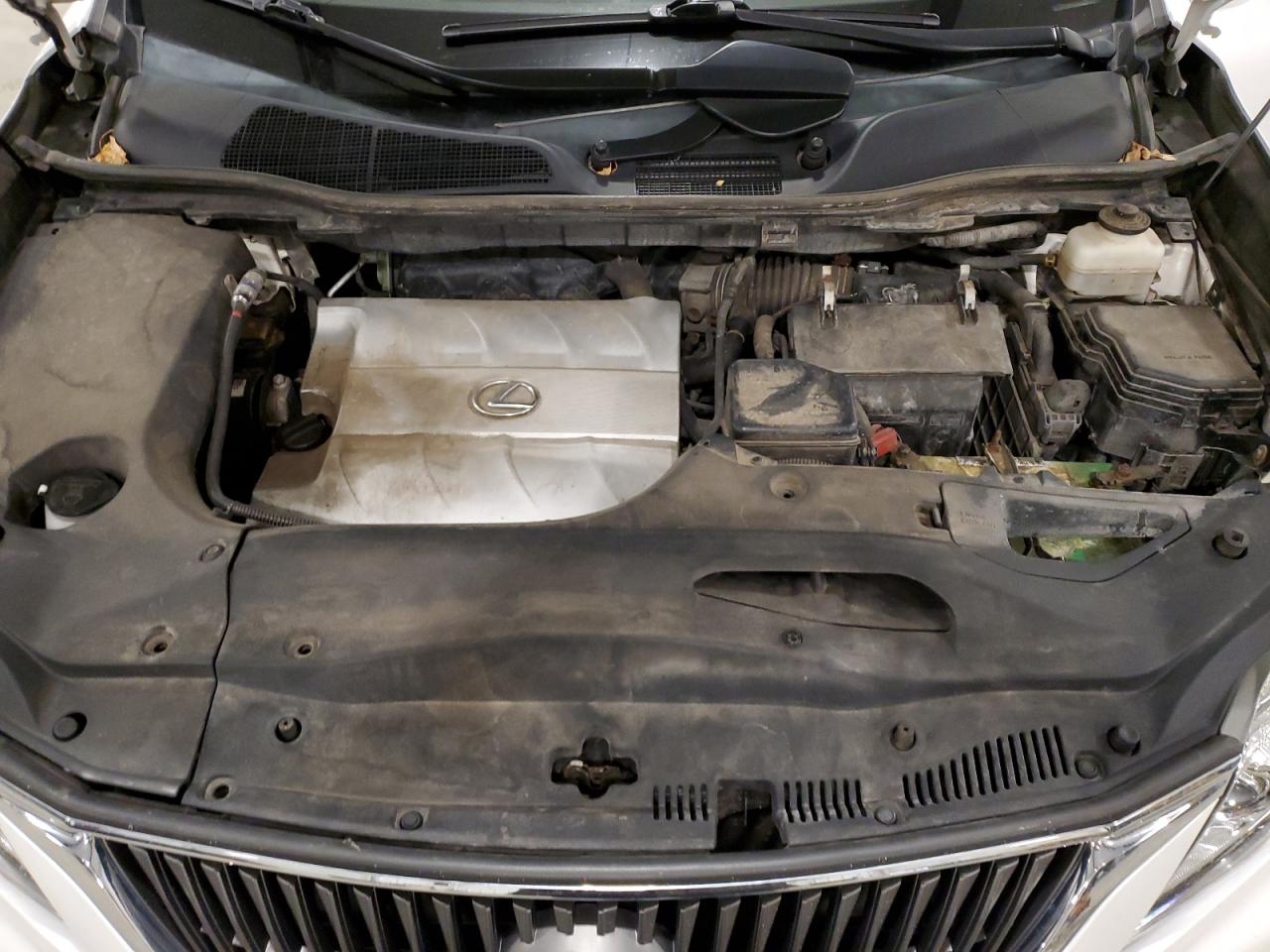 2010 Lexus RX - Image 14