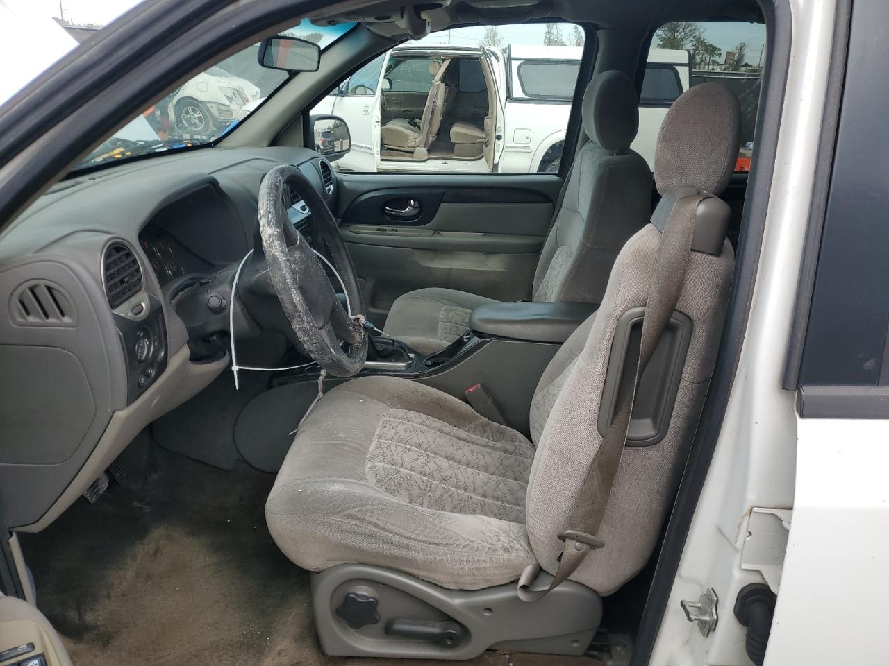 2004 GMC Envoy - Image 7