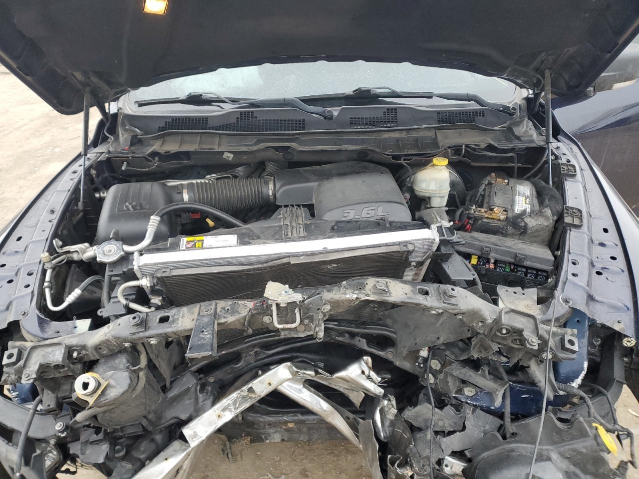 2016 RAM 1500 - Image 12