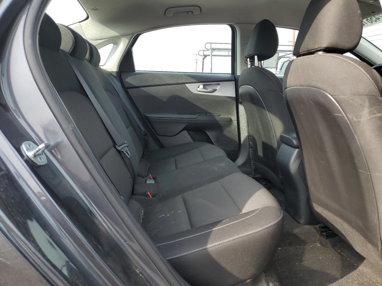 2022 Kia Forte - Image 10