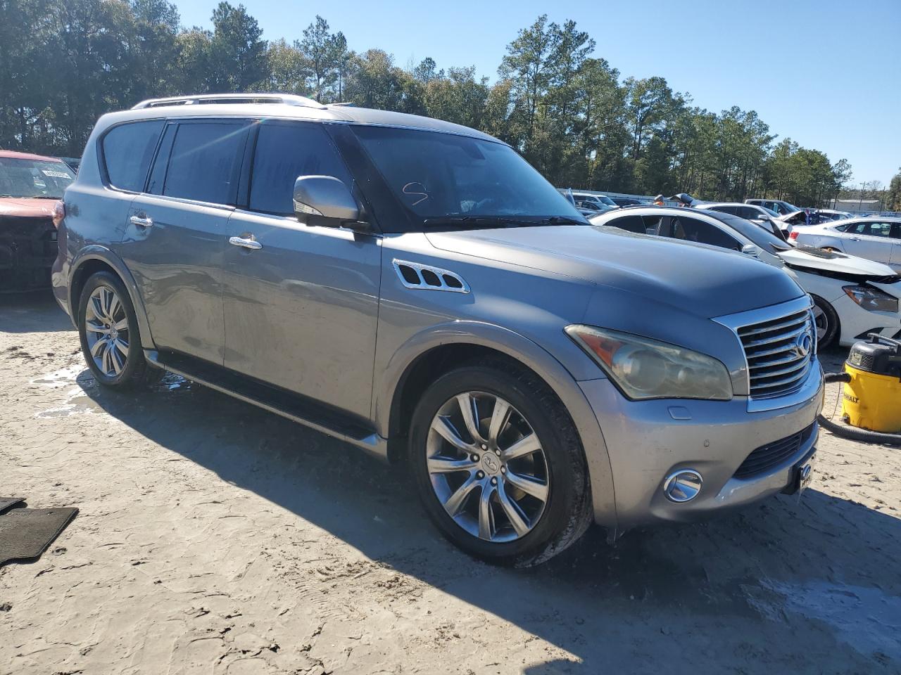 2011 Infiniti QX56 - Image 4