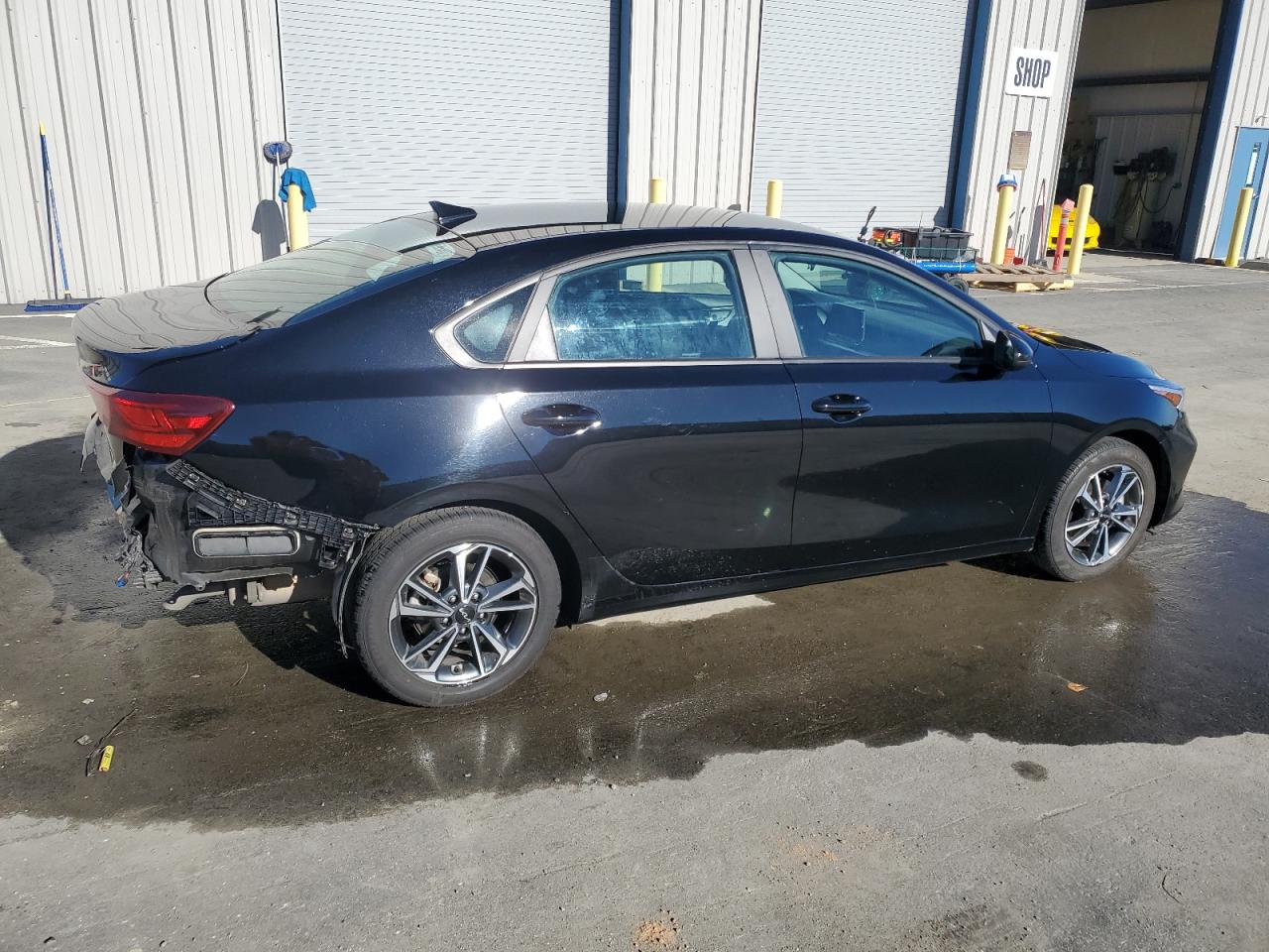 2023 Kia Forte - Image 3