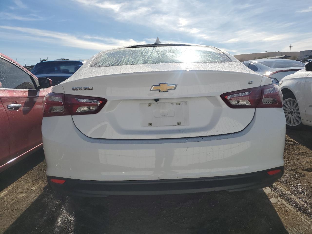 2022 Chevrolet Malibu - Image 6