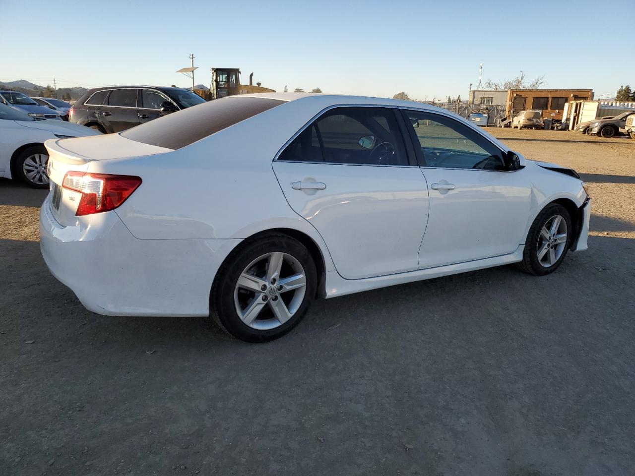 2014 Toyota Camry - Image 3