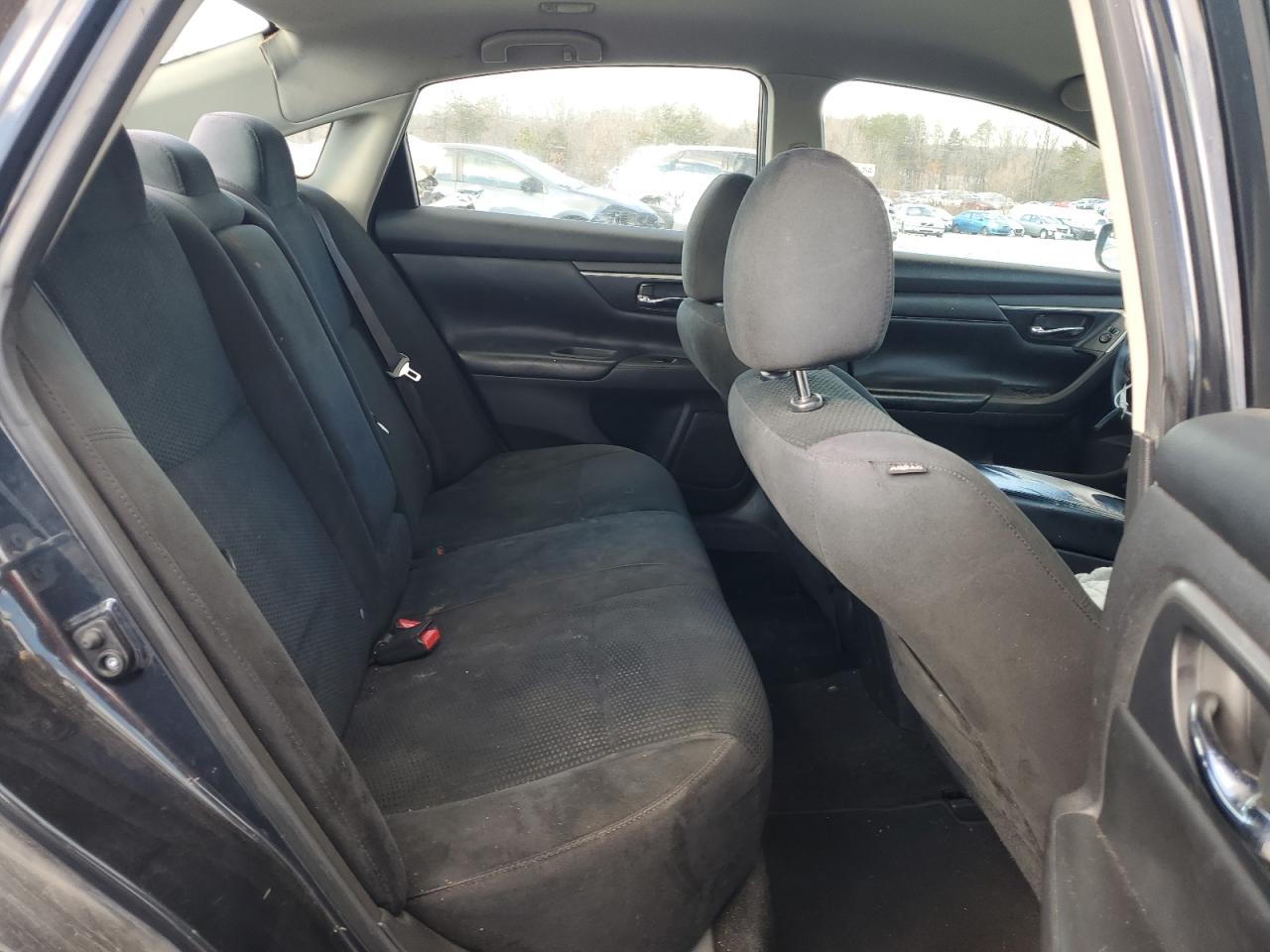 2015 Nissan Altima - Image 10