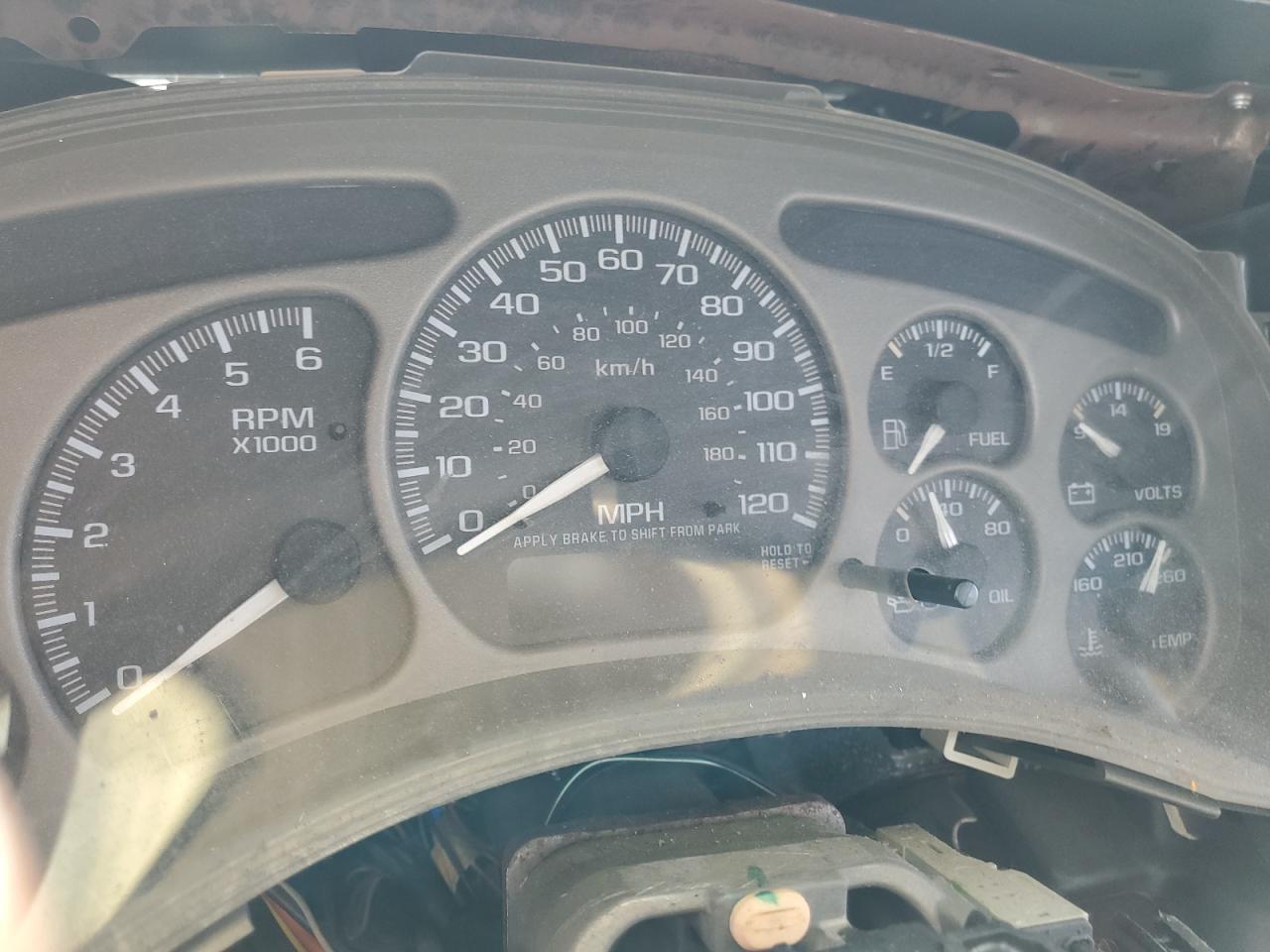 2002 GMC Yukon - Image 9