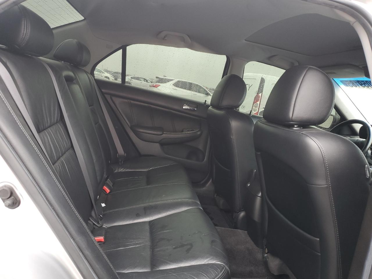 2006 Honda Accord - Image 10