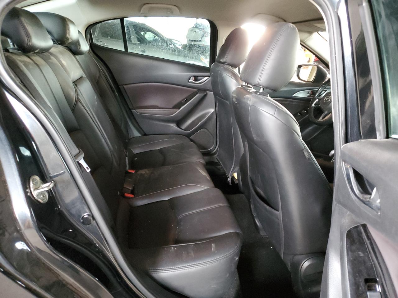 2018 Mazda 3 - Image 10