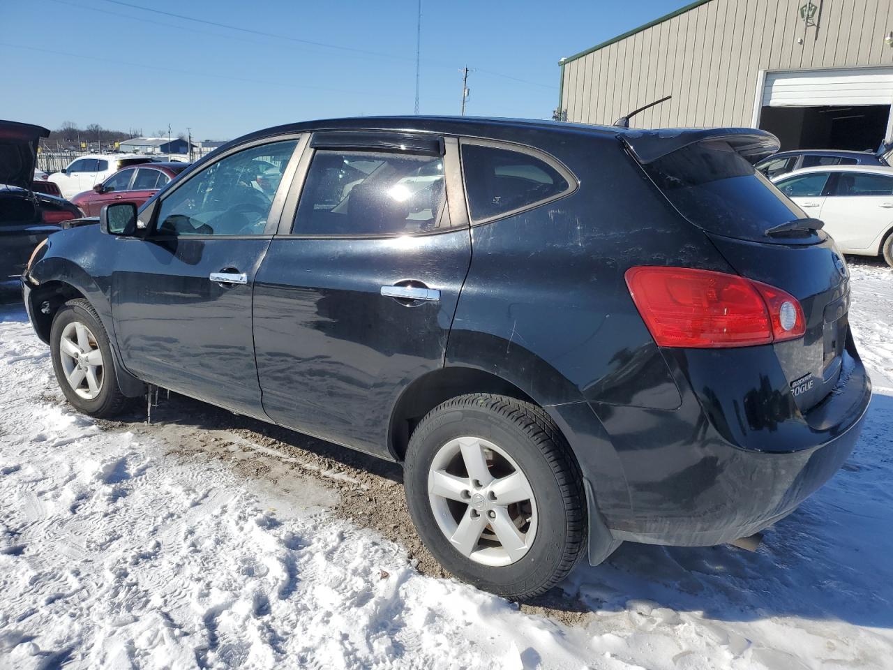 2010 Nissan Rogue - Image 2