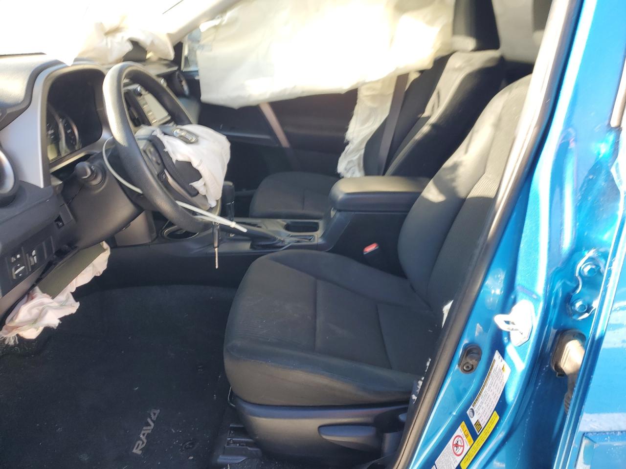 2016 Toyota RAV 4 - Image 7