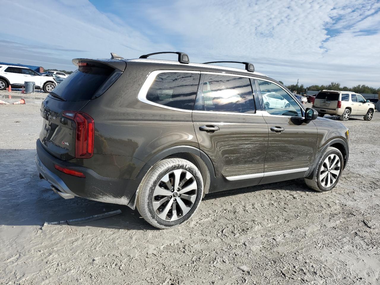 2021 Kia Telluride - Image 3