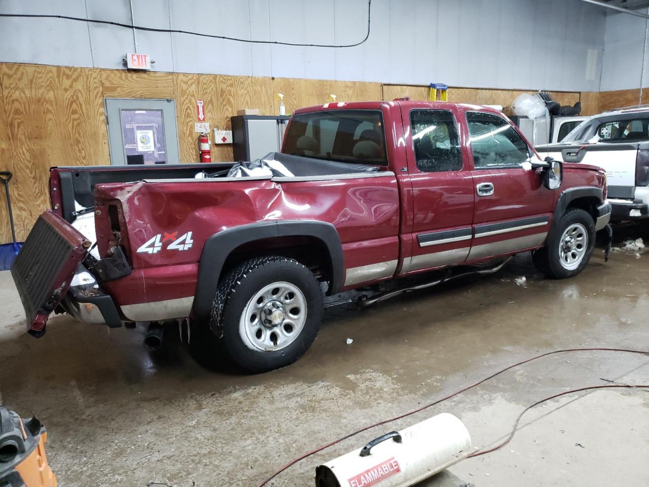 2005 Chevrolet Silverado - Image 3