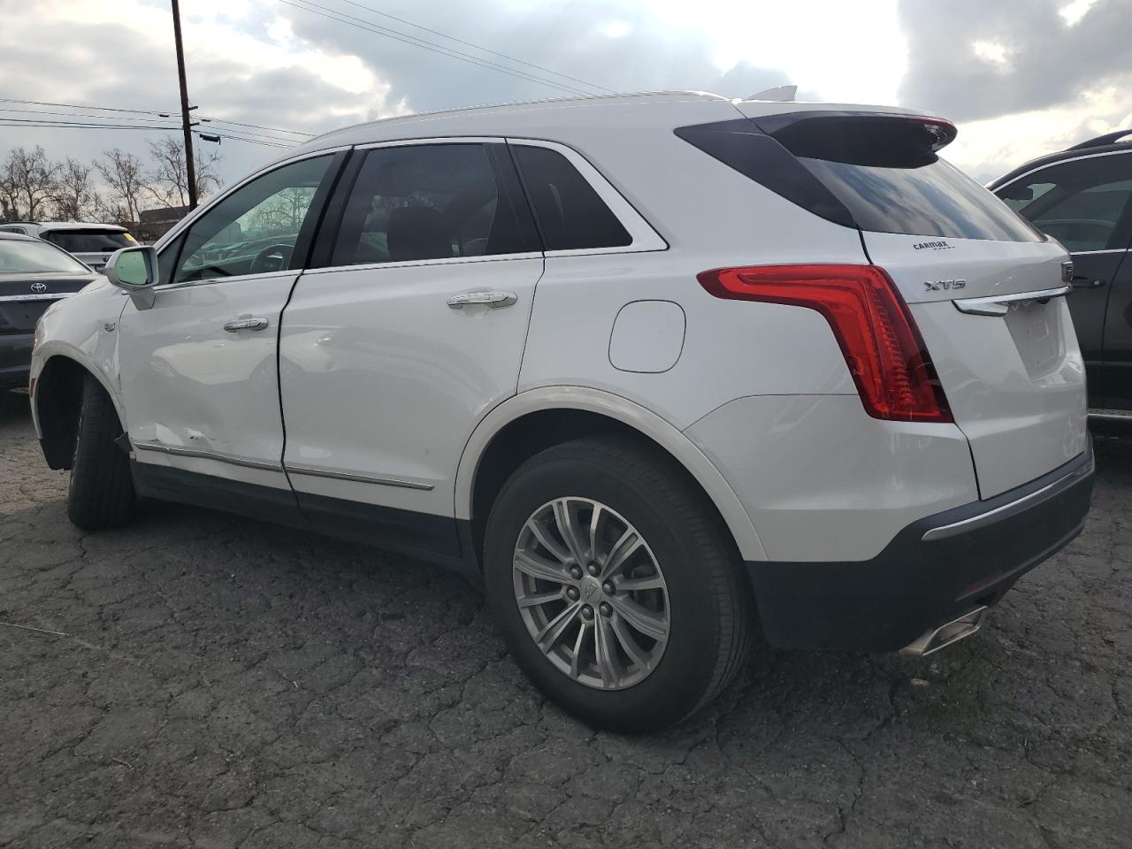2018 Cadillac XT5 - Image 2