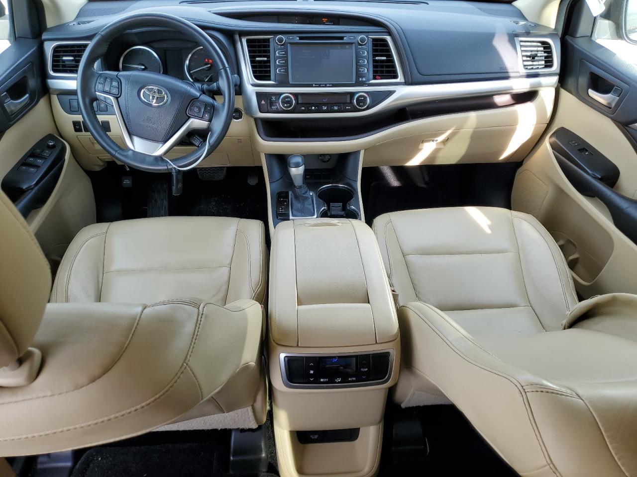 2016 Toyota Highlander - Image 8