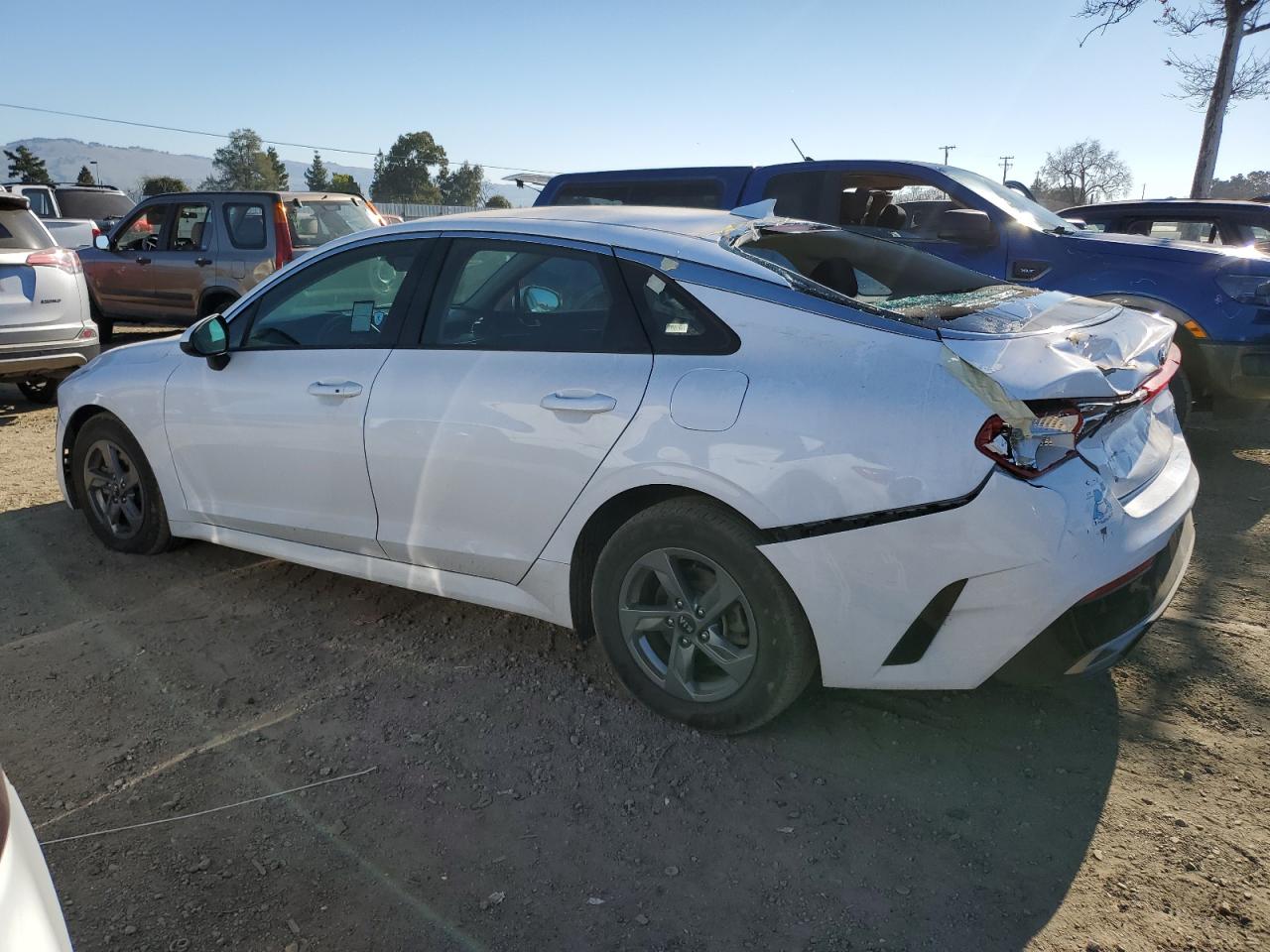 2021 Kia K5 - Image 2