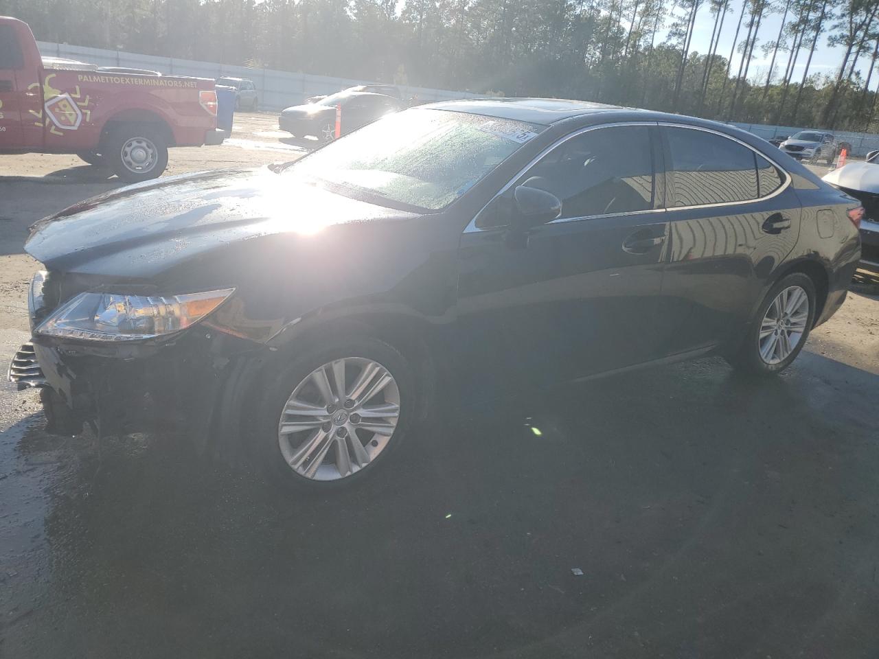 2014 Lexus ES - Image 1