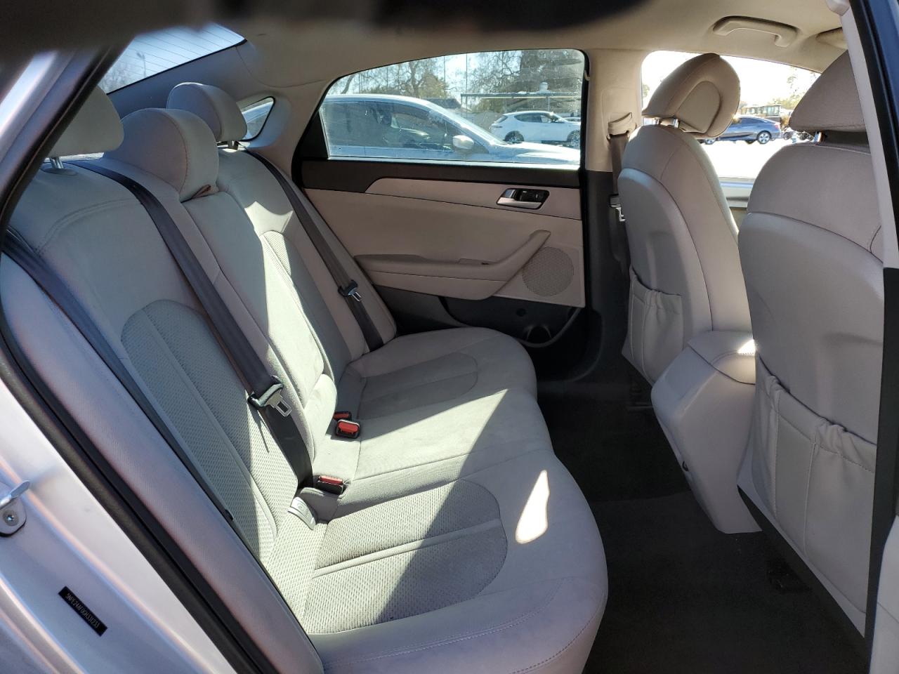 2016 Hyundai Sonata - Image 10
