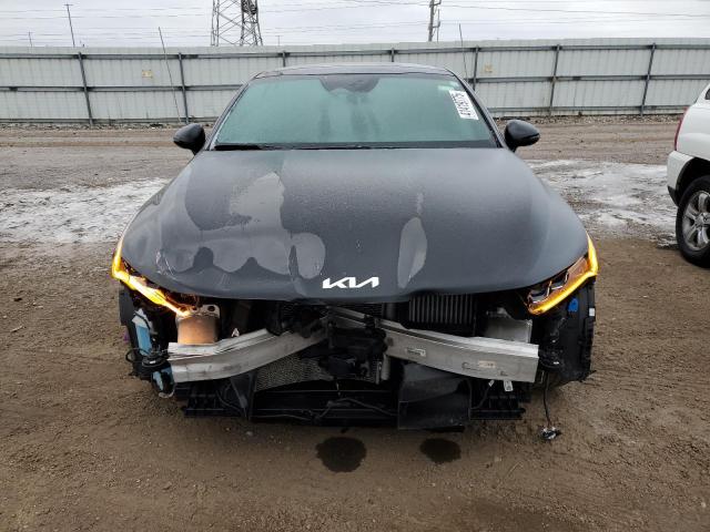  KIA K5 2022 Черный