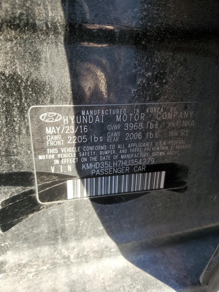 2017 Hyundai Elantra - Image 12