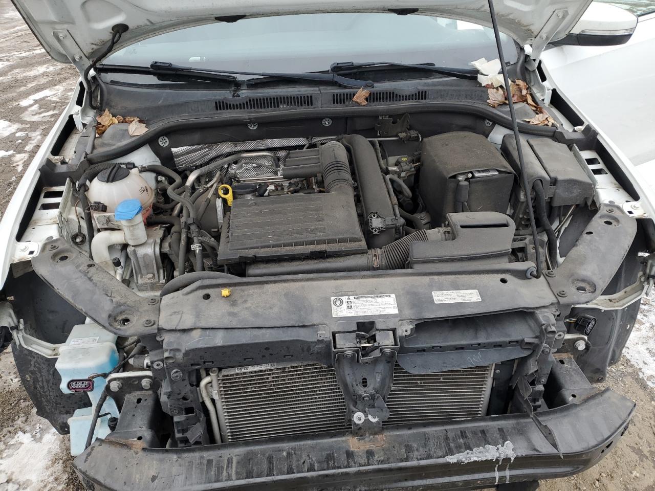 2017 Volkswagen Jetta - Image 11