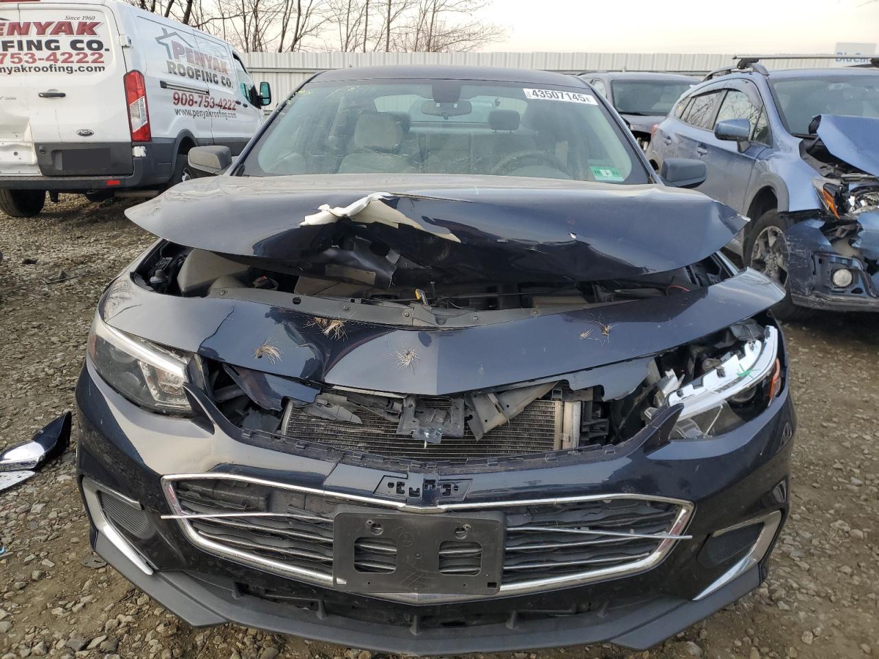 2016 Chevrolet Malibu - Image 5