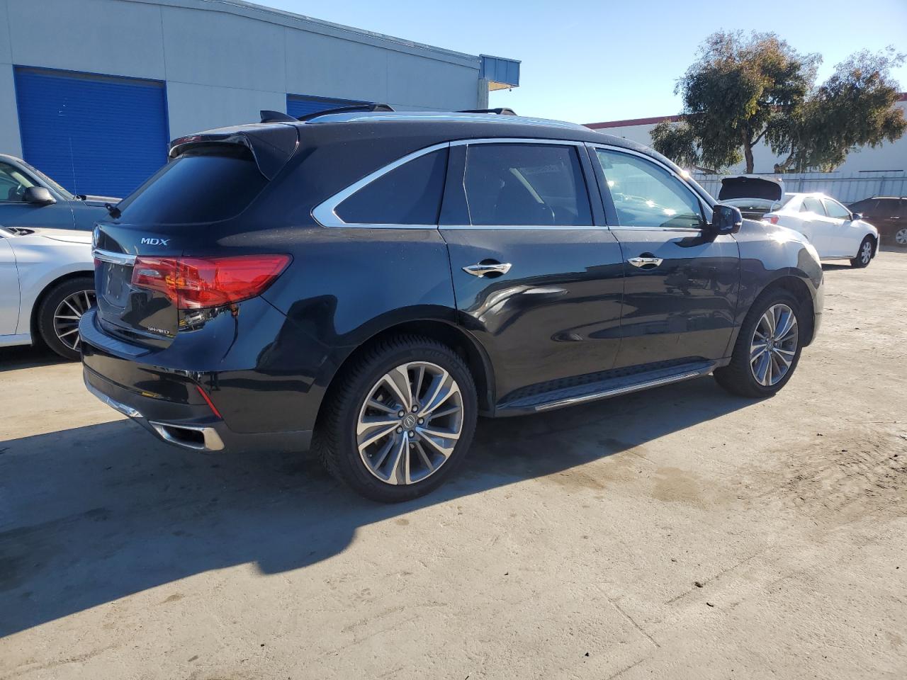 VIN 5FRYD4H59HB003795 2017 ACURA MDX no.3