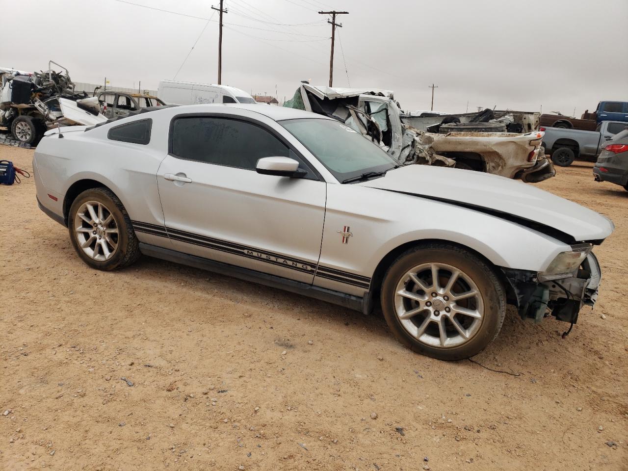 2010 Ford Mustang - Image 4